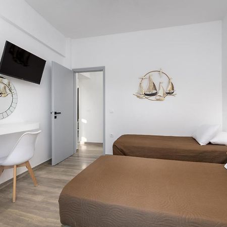 Christianna & George Luxury Hot Tub Apartment Fira  Exterior foto